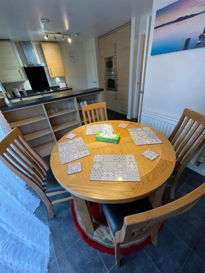 Holiday Home In Cardiff. Sleeps 6 외부 사진